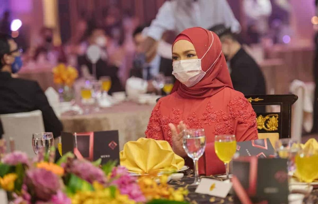 Portrait Image of Dato' Sri Siti Nurhaliza Binti Tarudin