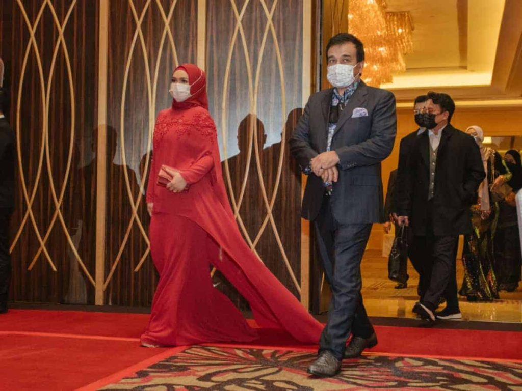 Family Image of Dato' Sri Siti Nurhaliza Binti Tarudin