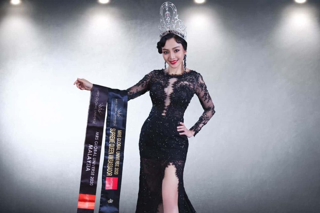 Portrait Image of Dr. Shana Yong