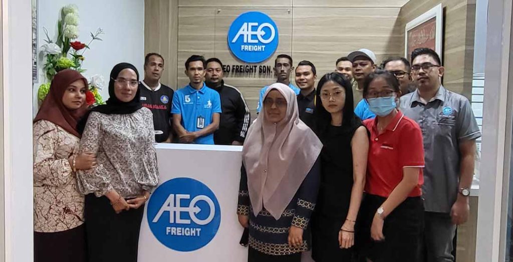 AEO Freight's Group Photo 2