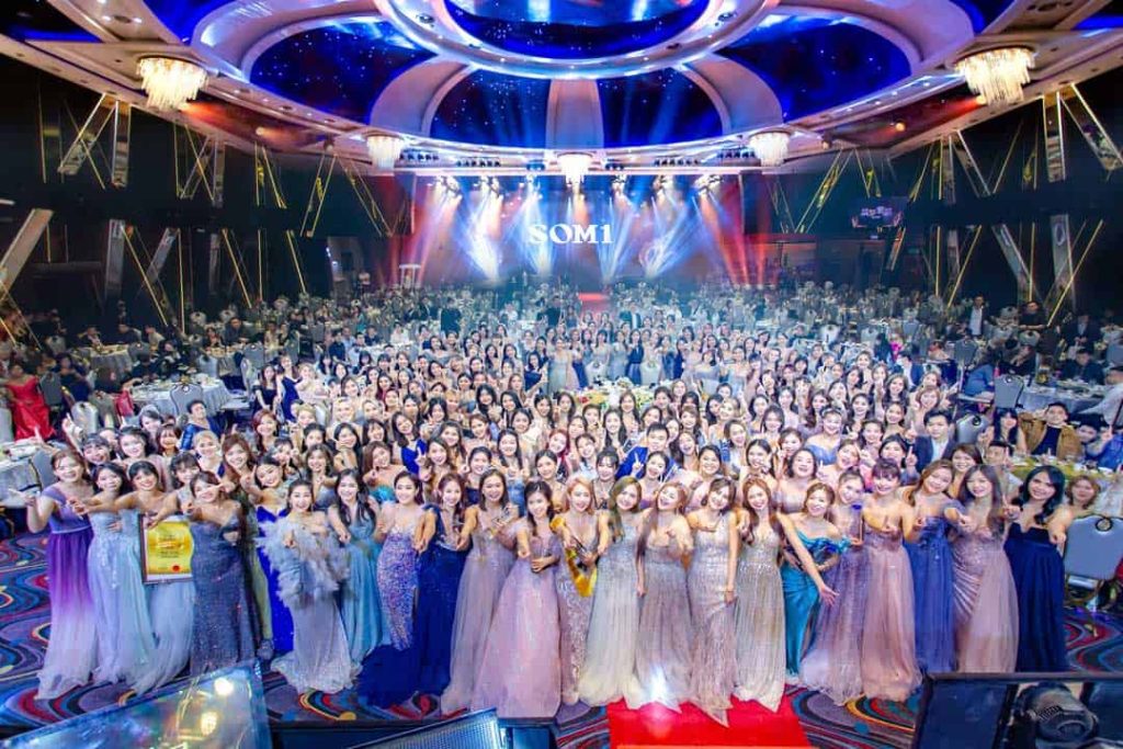 SOM1's Group Photo 1