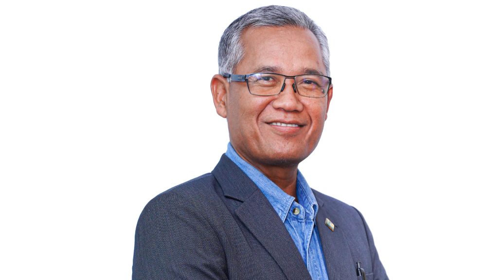 Ahmad Komarolaili Personal Photo